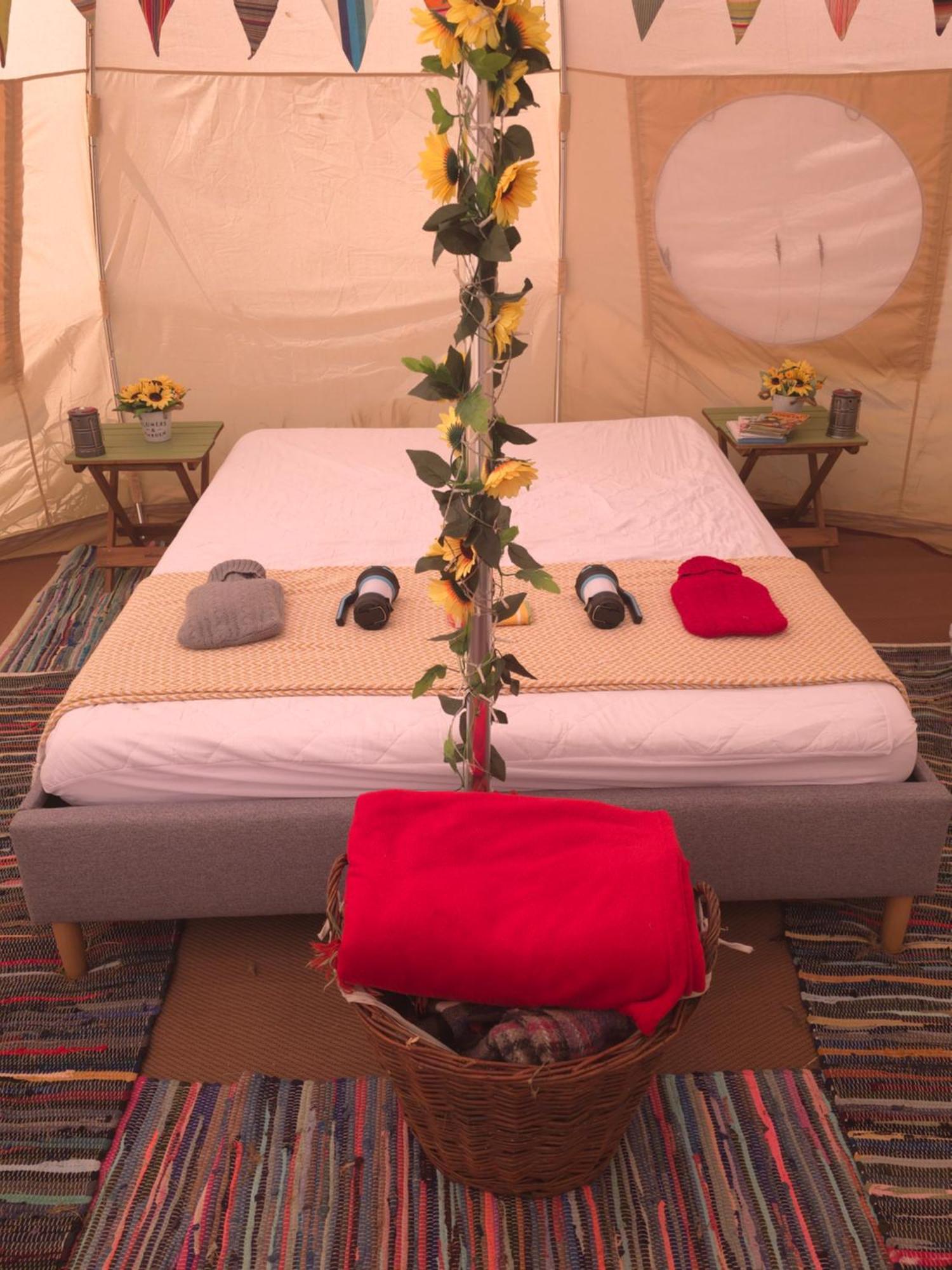 Freespirit Glamping Hotel York Exterior photo